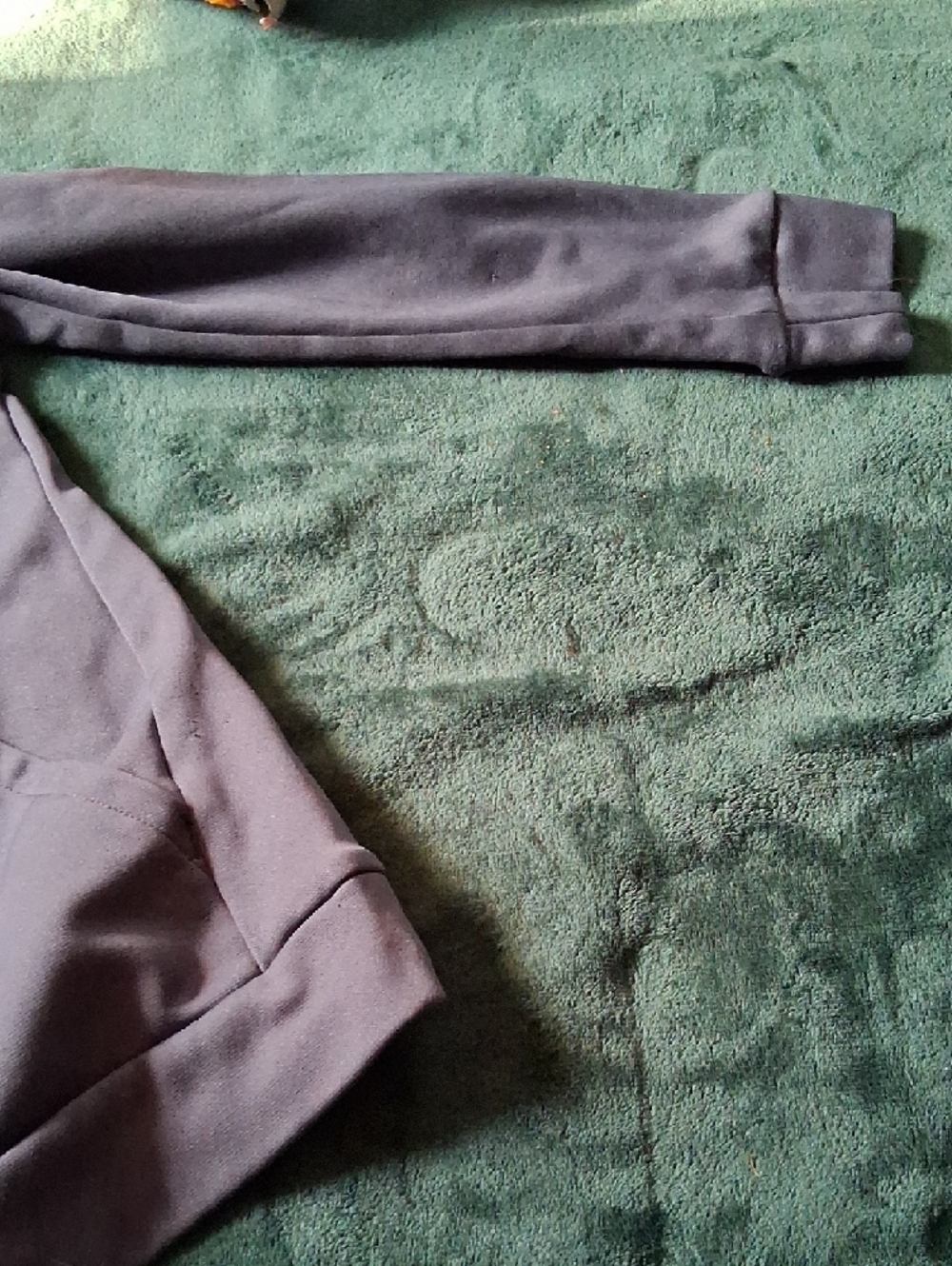 Under Armour Dark Gray Logo Pullover Hoodie - Picture 2 of 7